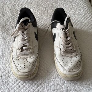 Nike White and Black Women's Sneakers